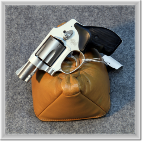 S&W-Leggera