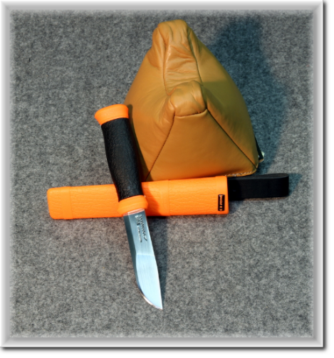 Coltello-caccia-fluo